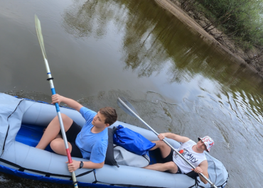 Спасаем рыбу на байдарке Тритон-3